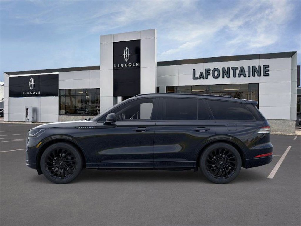 New 2026 Lincoln Aviator Reserve image 3