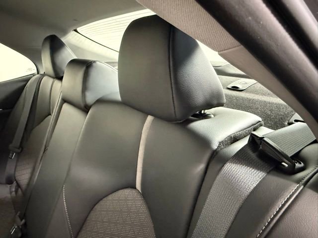 Used 2022 Toyota Camry XSE image 39