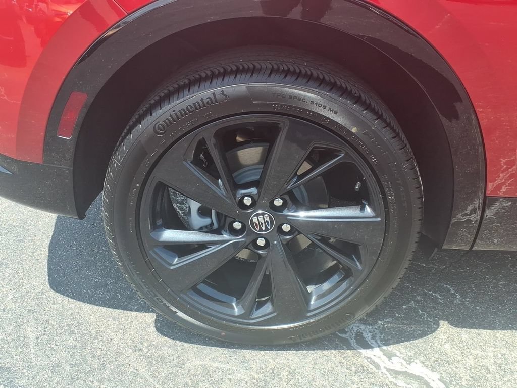 Certified 2025 Buick Envision Sport Touring AWD/4WD image 9