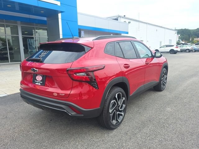 New 2026 Chevrolet Trax RS w/ Driver Confidence Package FWD image 8