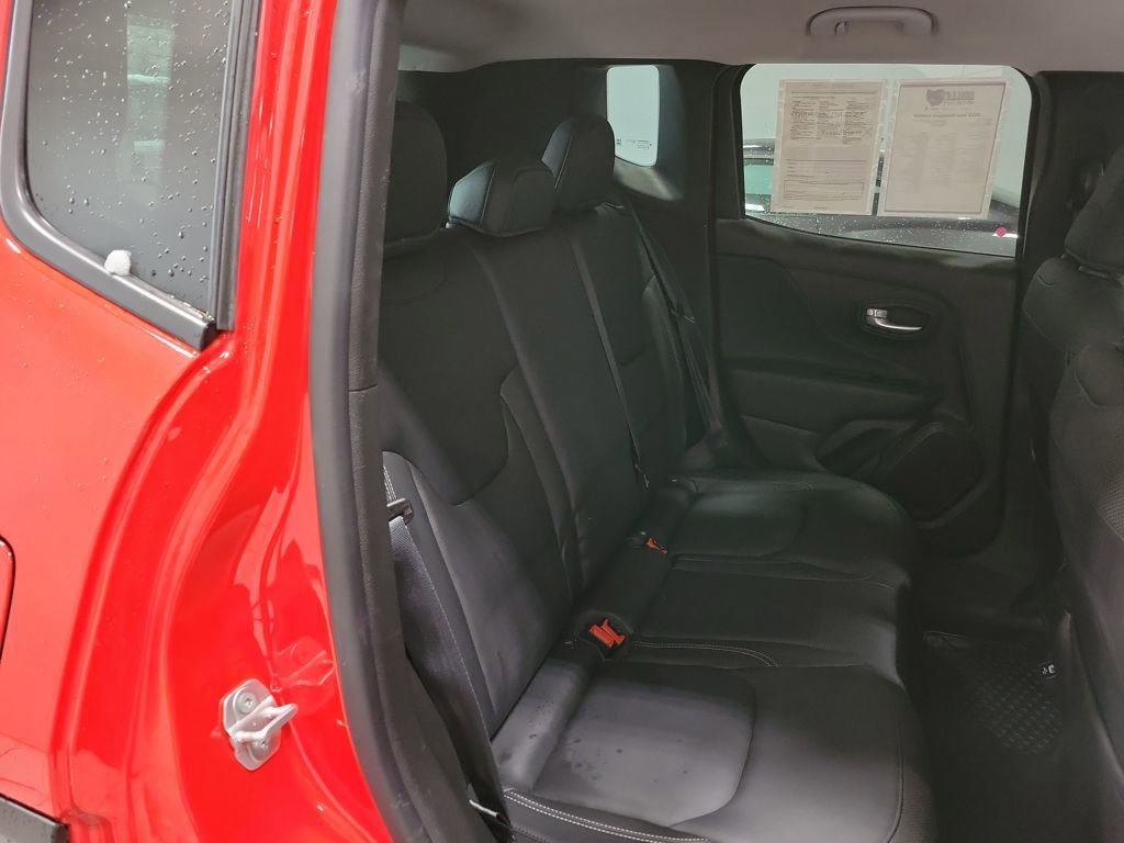Used 2023 Jeep Renegade Limited w/ Limited Elite Group image 19