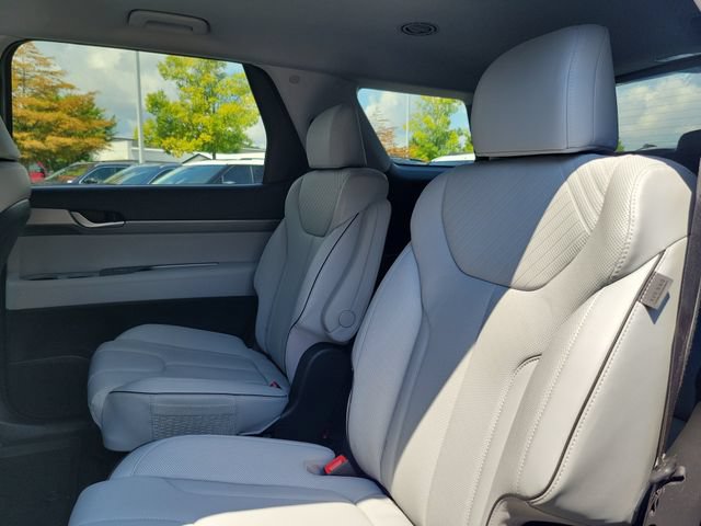 Used 2025 Hyundai Palisade SEL FWD image 9