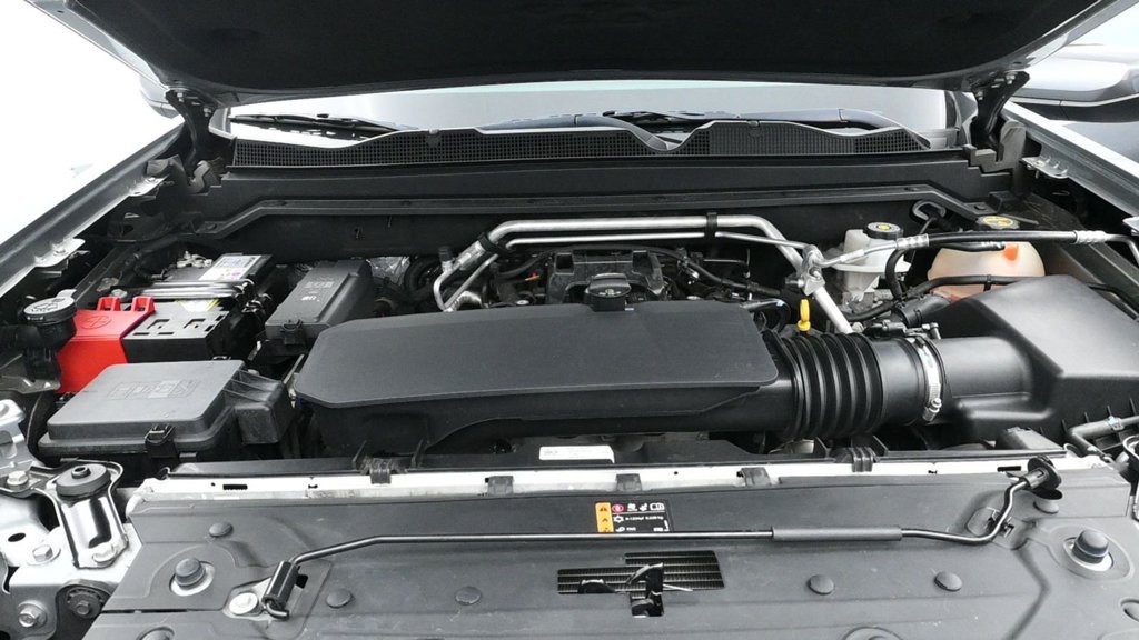 Used 2024 Chevrolet Colorado LT w/ LT Convenience Package RWD image 17