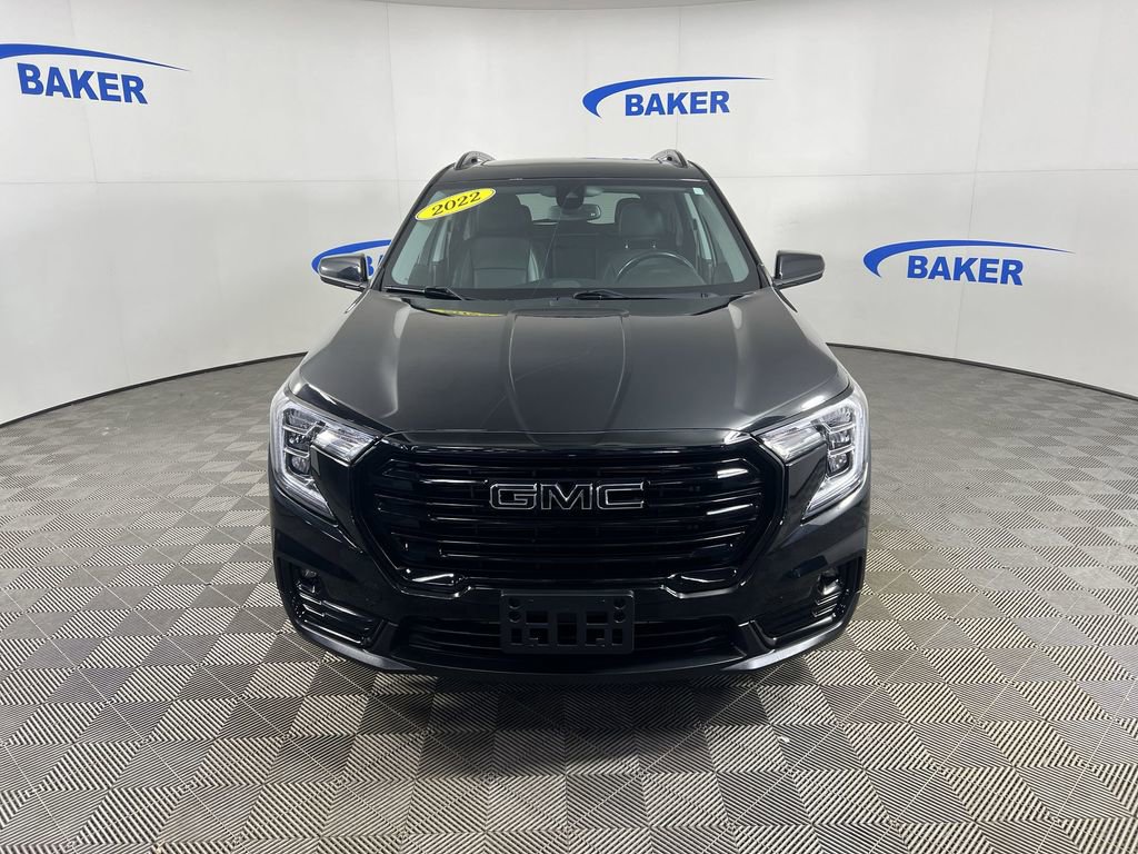 Used 2022 GMC Terrain SLT w/ Infotainment Package II image 3
