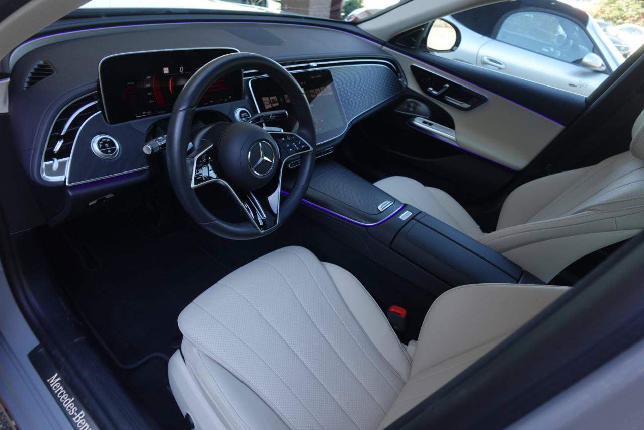 Used 2024 Mercedes-Benz E 350 4MATIC Sedan image 8