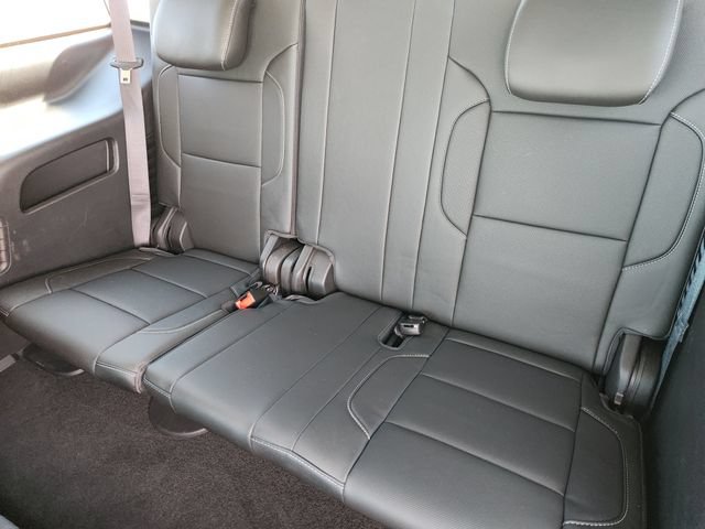 Used 2018 Chevrolet Tahoe Premier AWD/4WD image 31