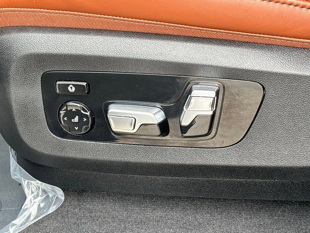 Used 2025 BMW X6 M60i image 20
