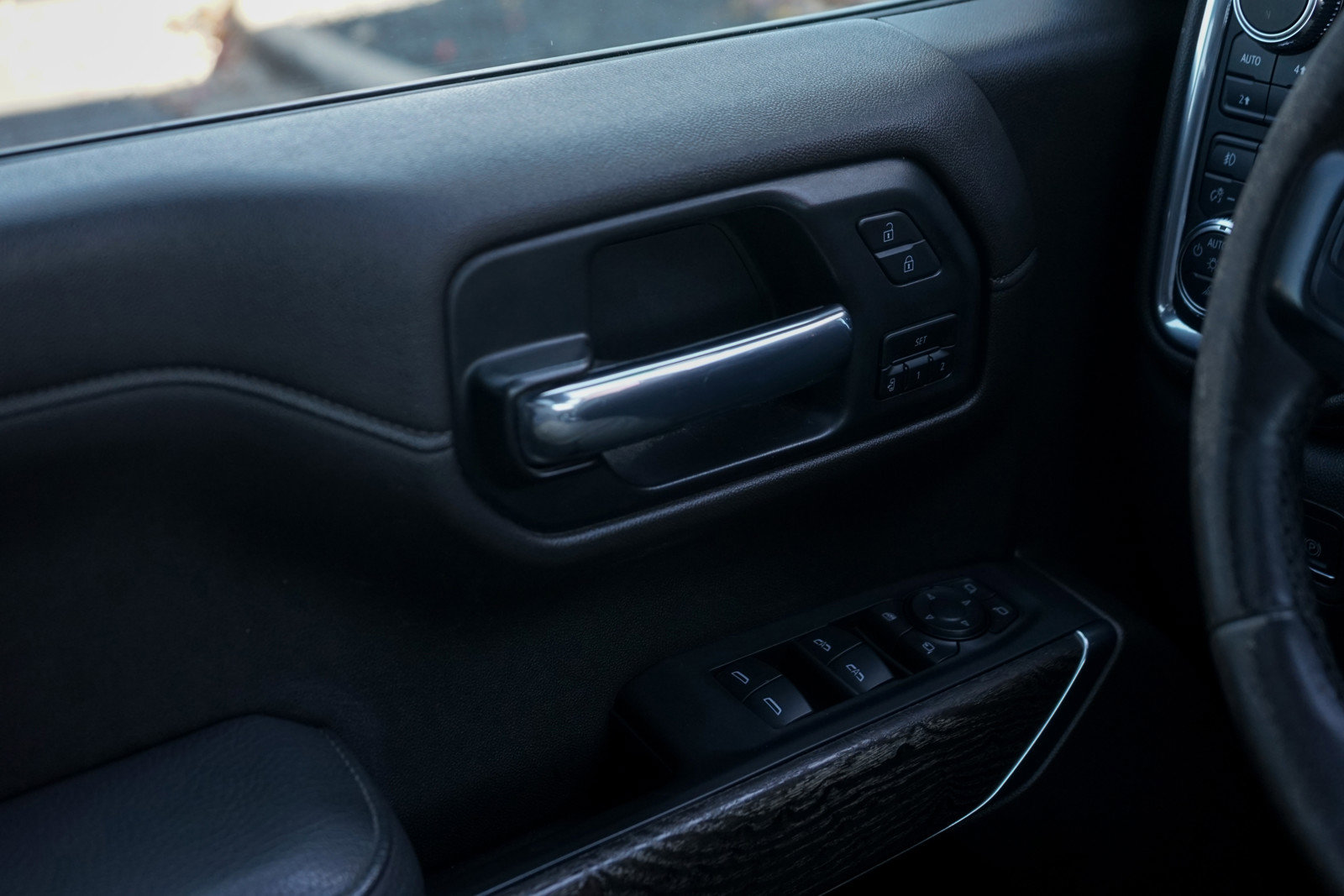 Used 2021 GMC Sierra 1500 Denali w/ Denali Ultimate Package image 28