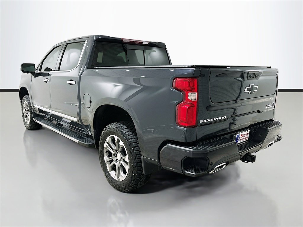 Used 2024 Chevrolet Silverado 1500 High Country w/ Technology Package image 5