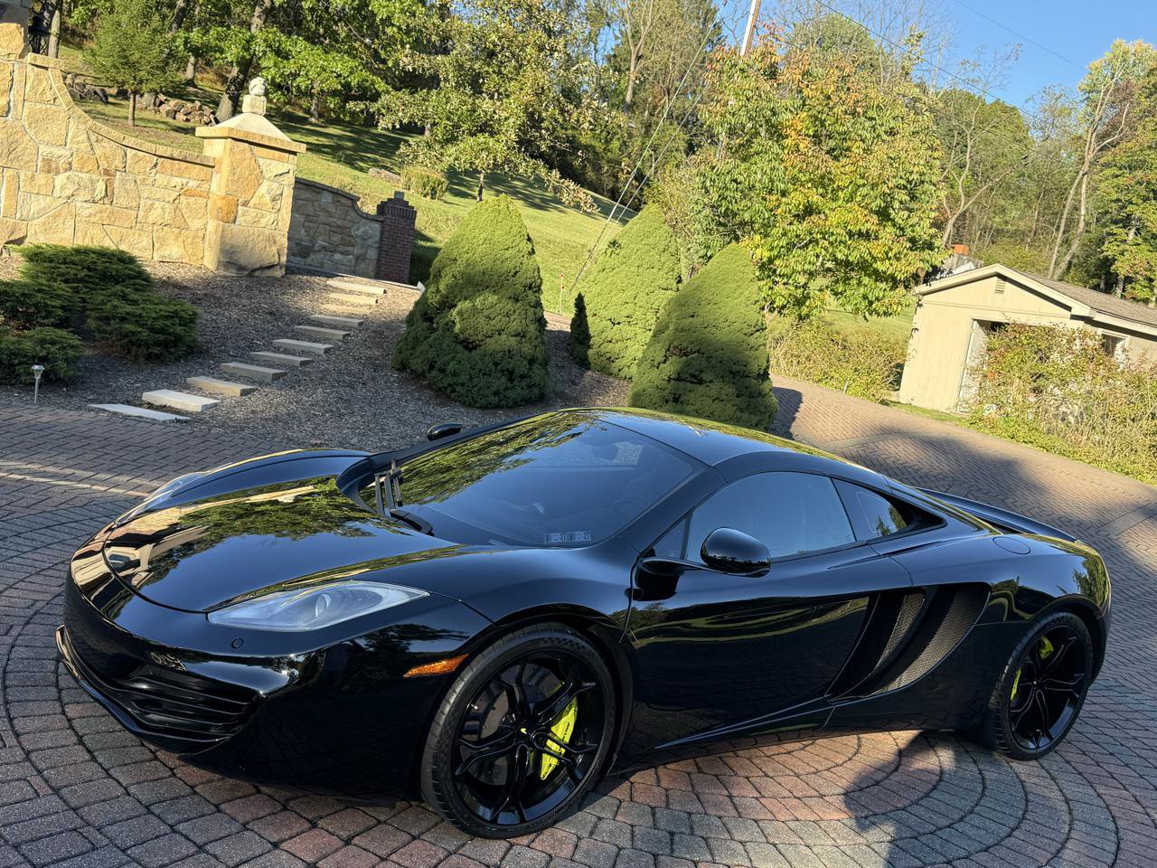 Used 2012 McLaren MP4-12C Coupe RWD image 16