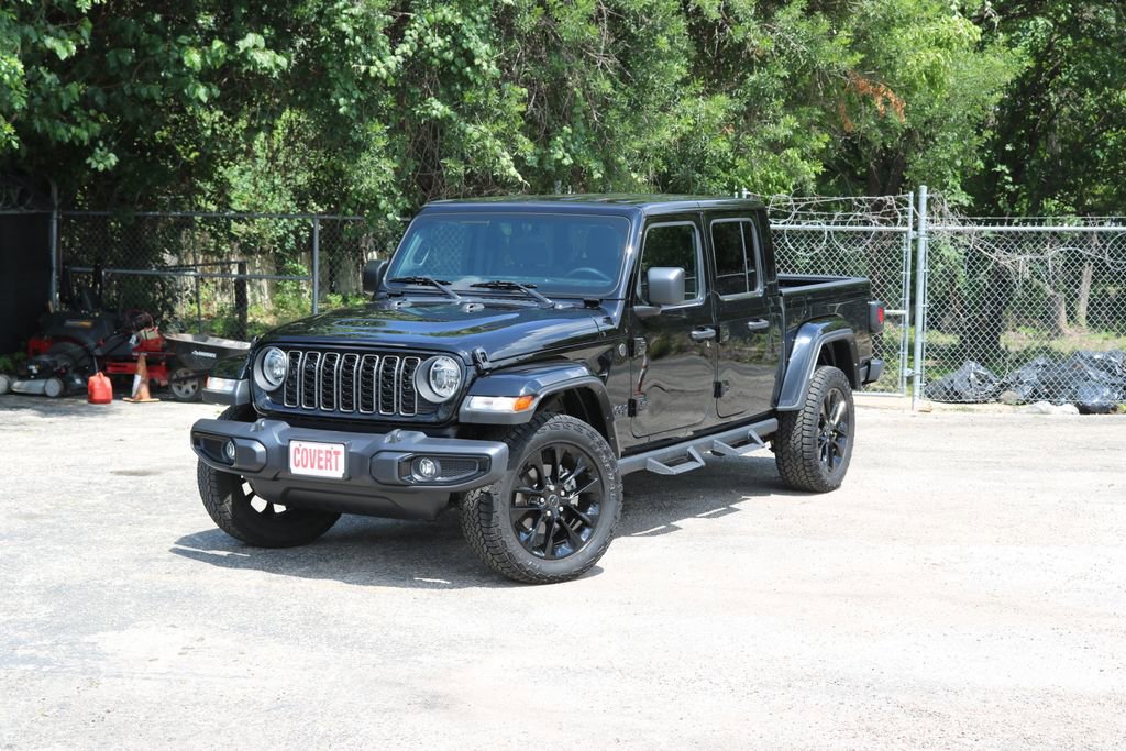 Used 2024 Jeep Gladiator Sport AWD/4WD video 1
