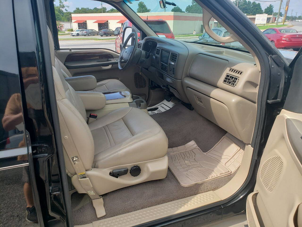 Used 2000 Ford Excursion Limited image 11