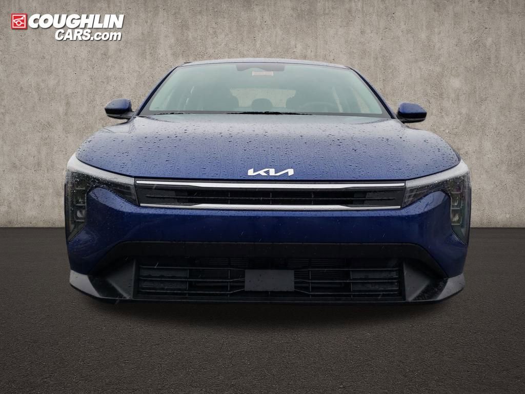 New 2025 Kia K4 LXS image 2