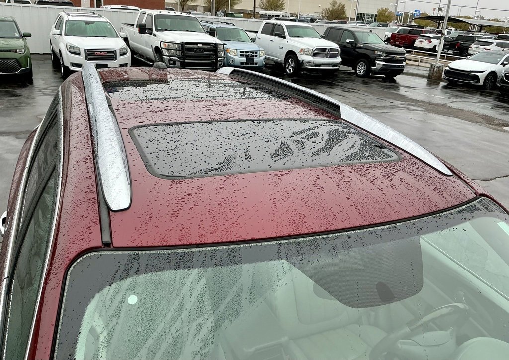 Used 2016 Buick Enclave Leather image 12