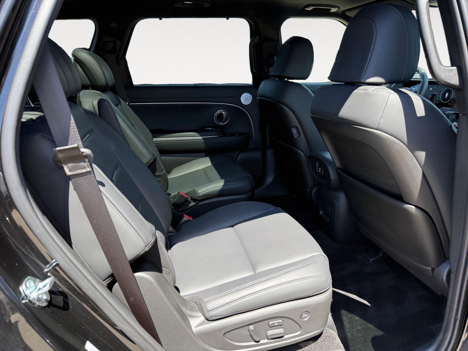Certified 2026 Hyundai Palisade Calligraphy AWD/4WD image 18