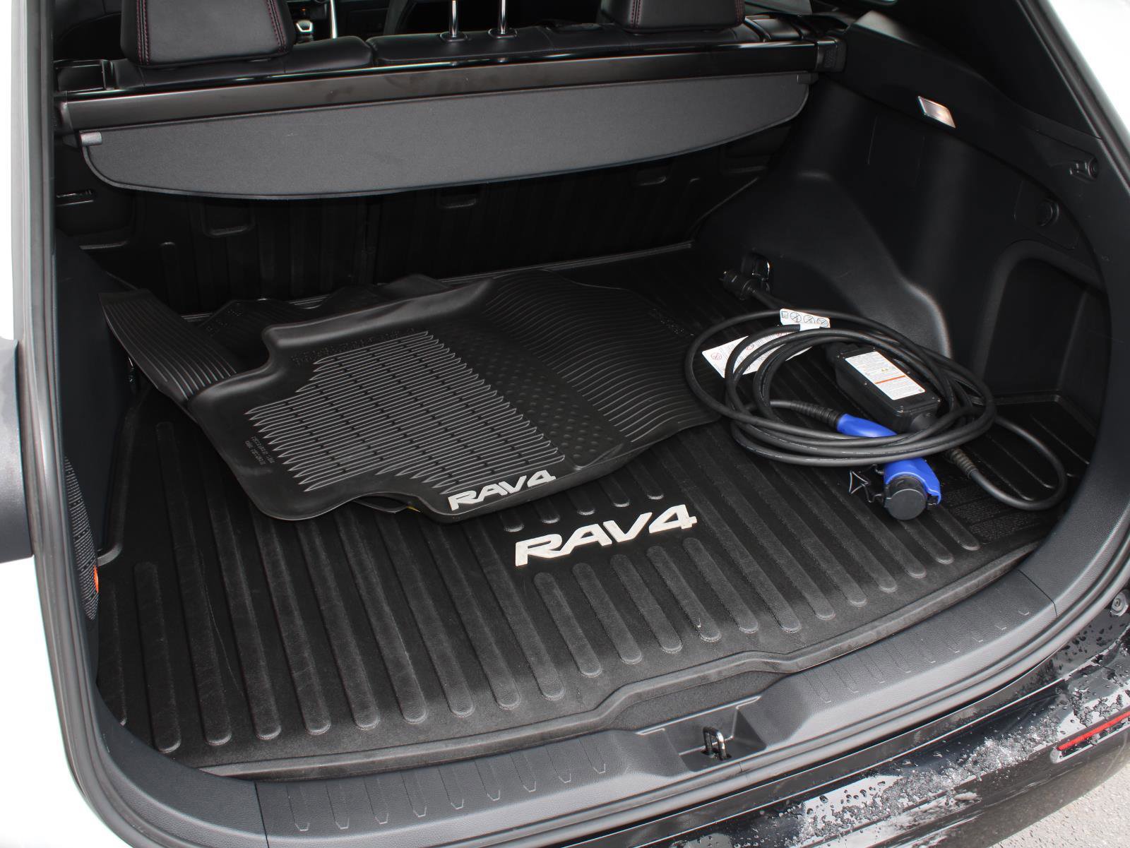 Used 2023 Toyota RAV4 XSE w/ Weather Package AWD/4WD image 8
