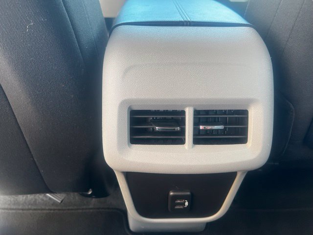 Used 2024 GMC Terrain SLE FWD image 23