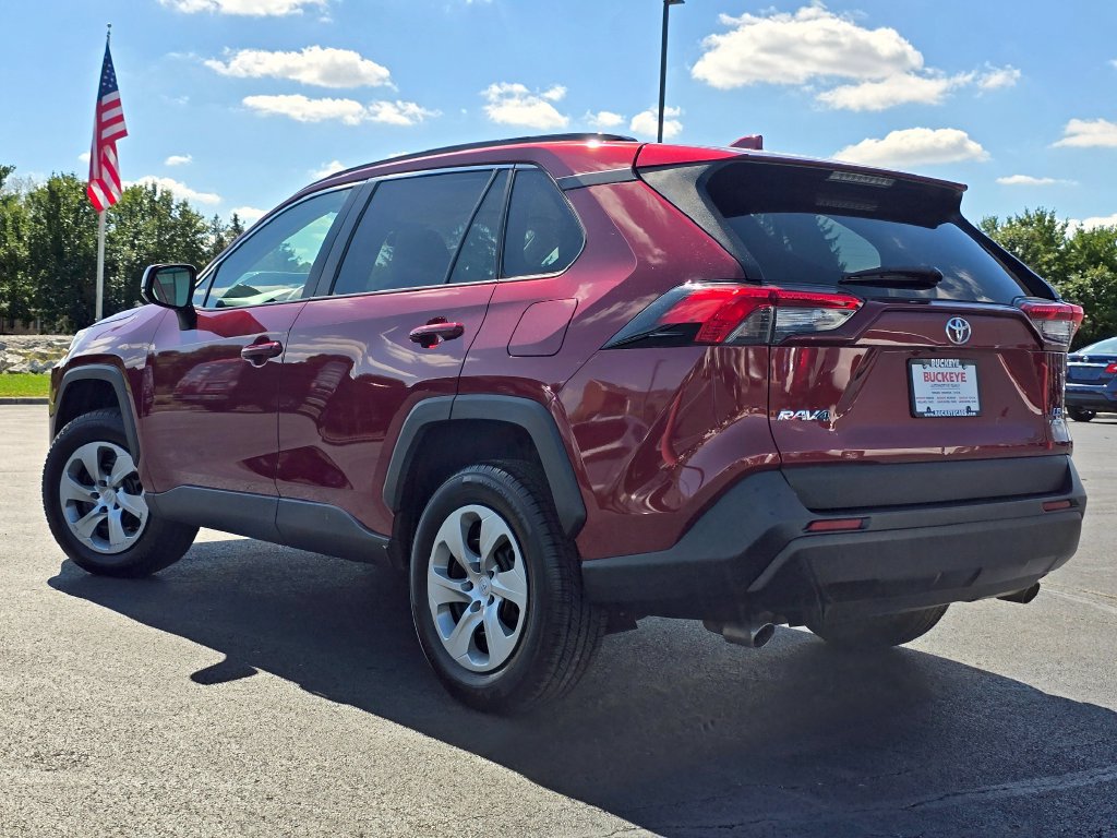 Used 2021 Toyota RAV4 LE AWD/4WD image 6