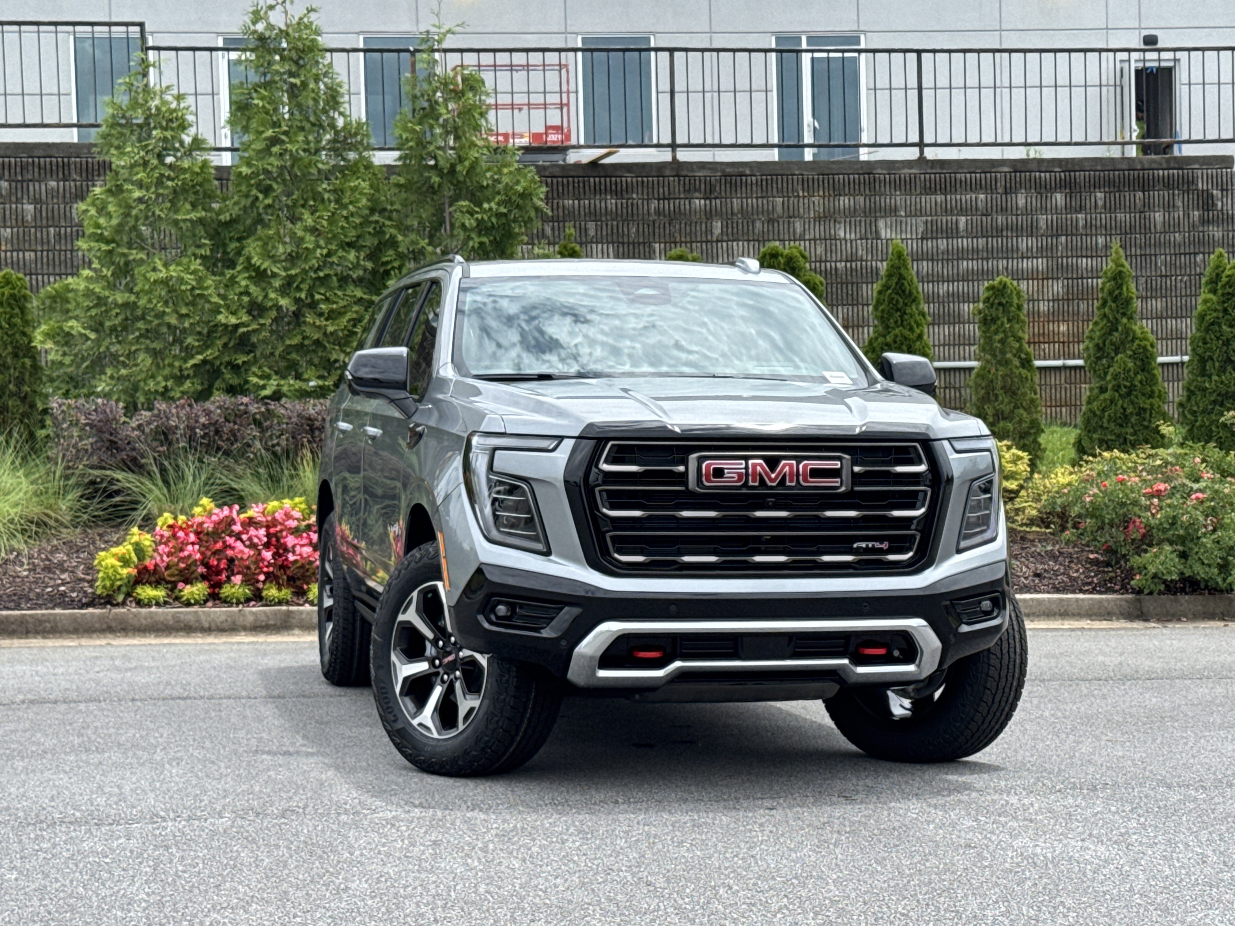 New 2026 GMC Yukon AT4 Ultimate AWD/4WD video 2