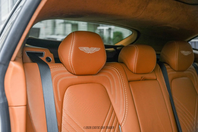 Used 2021 Aston Martin DBX image 48