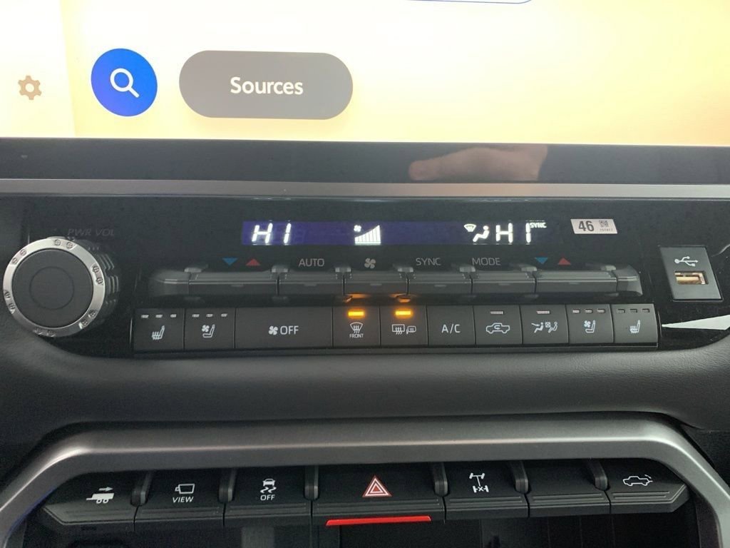 New 2025 Toyota Tundra Platinum image 21