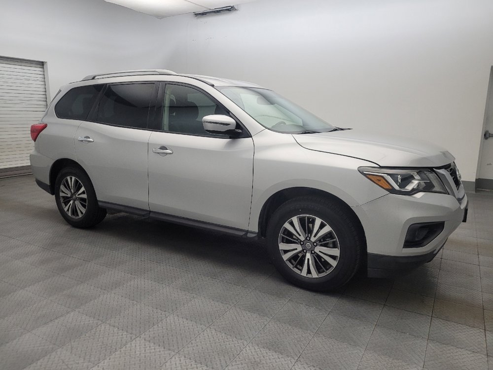 Used 2019 Nissan Pathfinder SV AWD/4WD image 11
