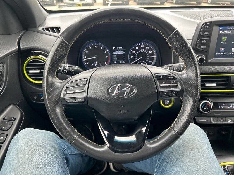 Used 2019 Hyundai Kona Limited image 24