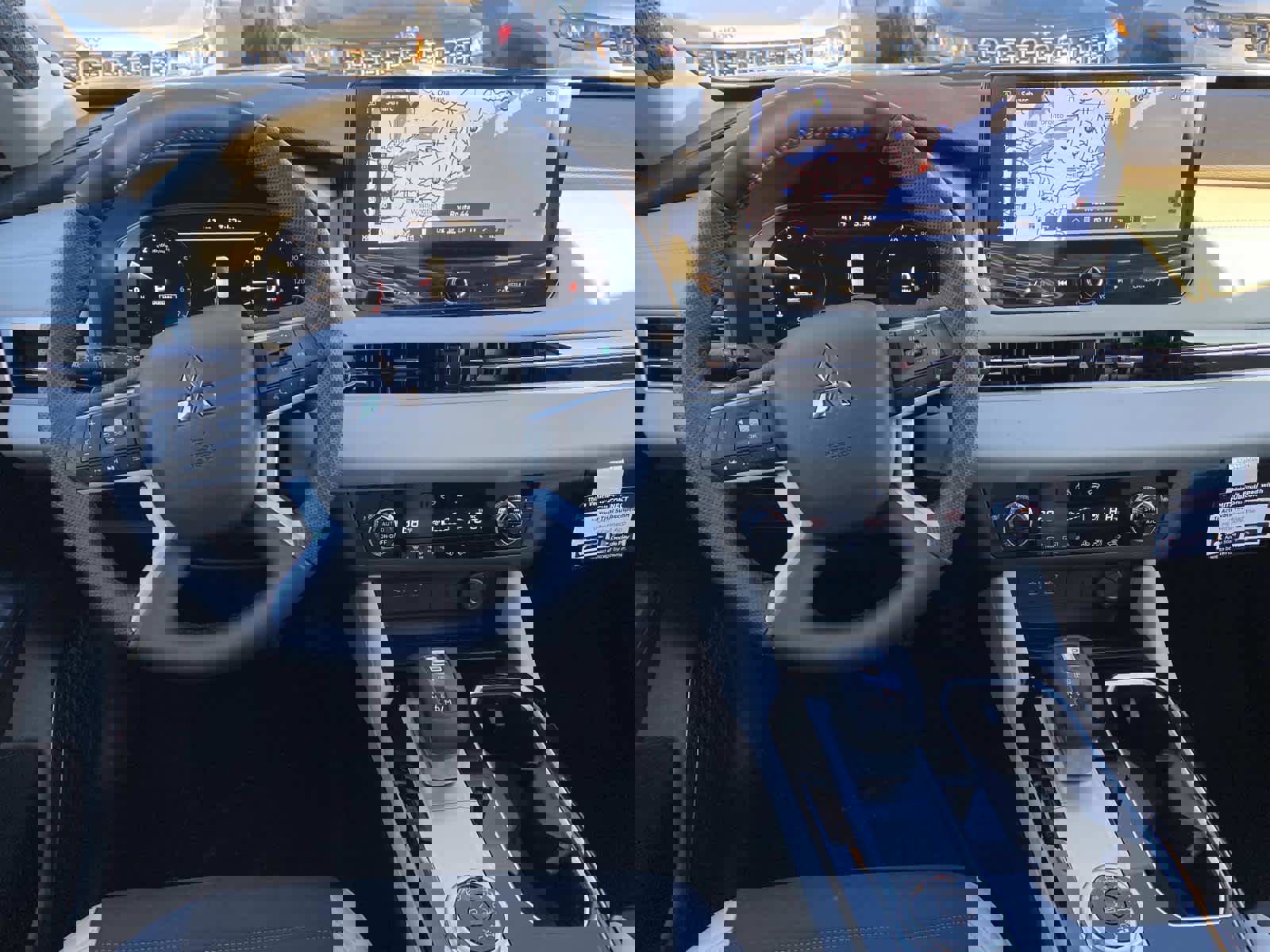 New 2026 Mitsubishi Outlander SE image 9