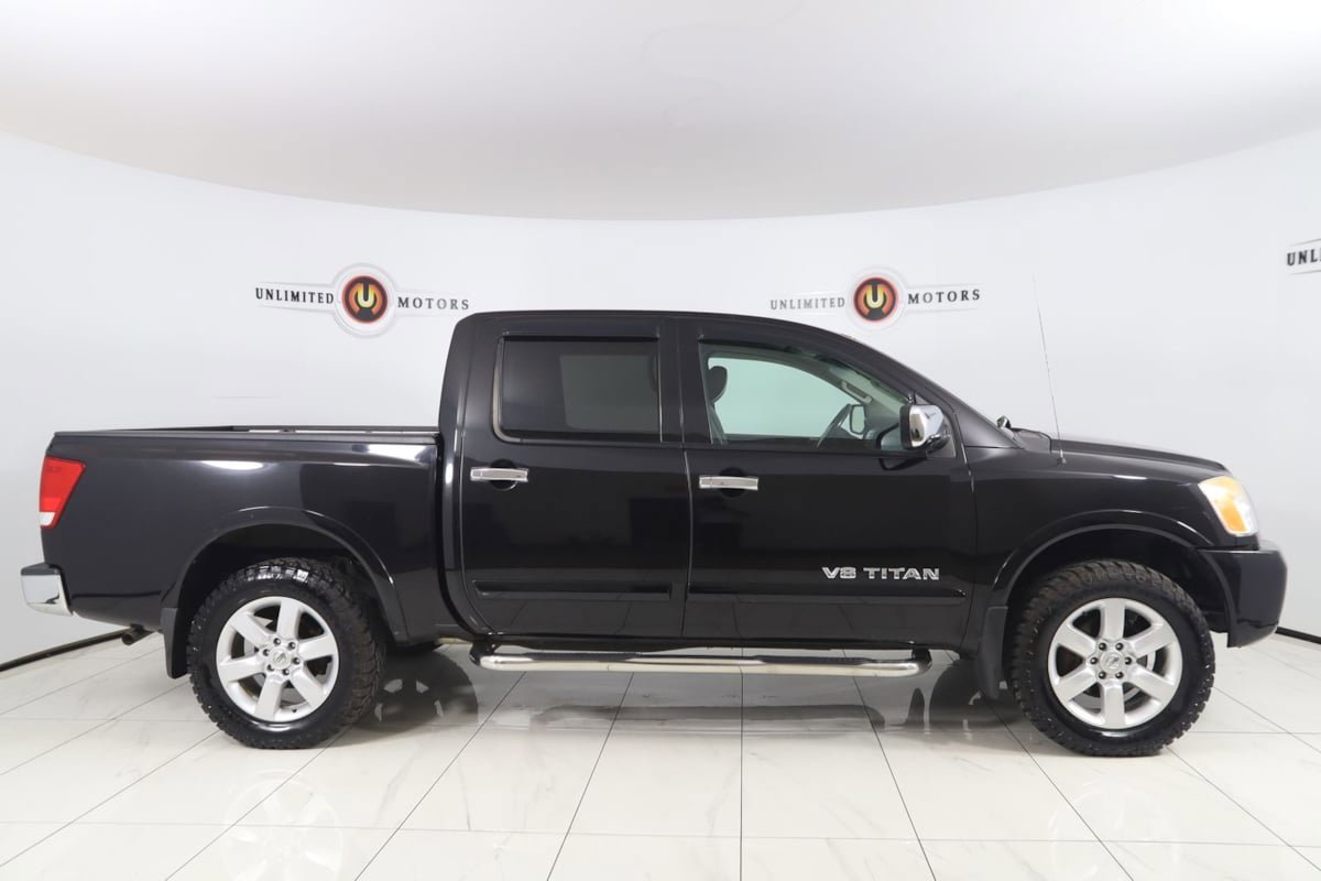 Used 2012 Nissan Titan SL AWD/4WD image 2
