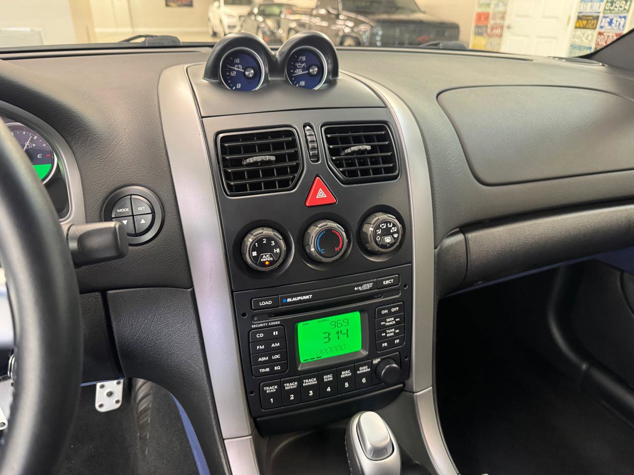 Used 2005 Pontiac GTO image 15