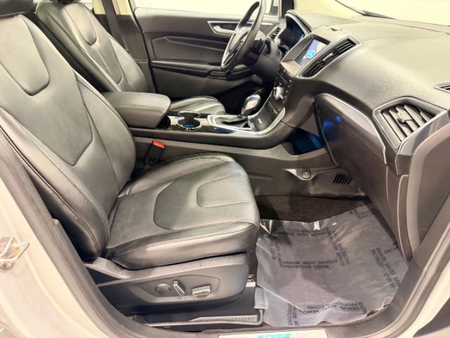 Used 2018 Ford Edge Titanium w/ Technology Package image 48