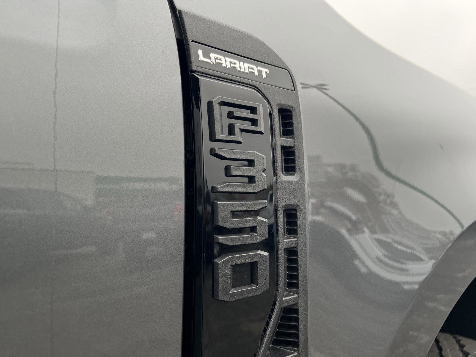 New 2026 Ford F350 Lariat w/ Black Appearance Package image 3