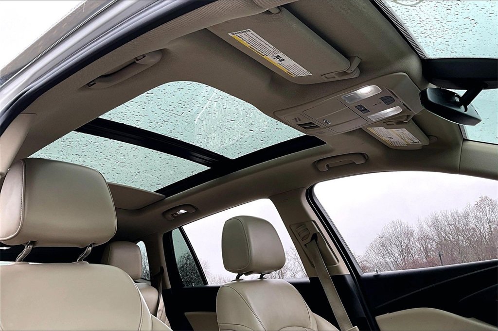 Used 2017 Buick Envision Essence image 19