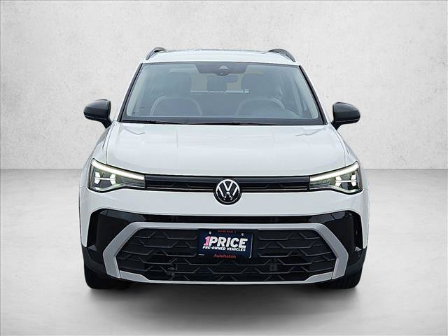 Used 2025 Volkswagen Taos S FWD image 2