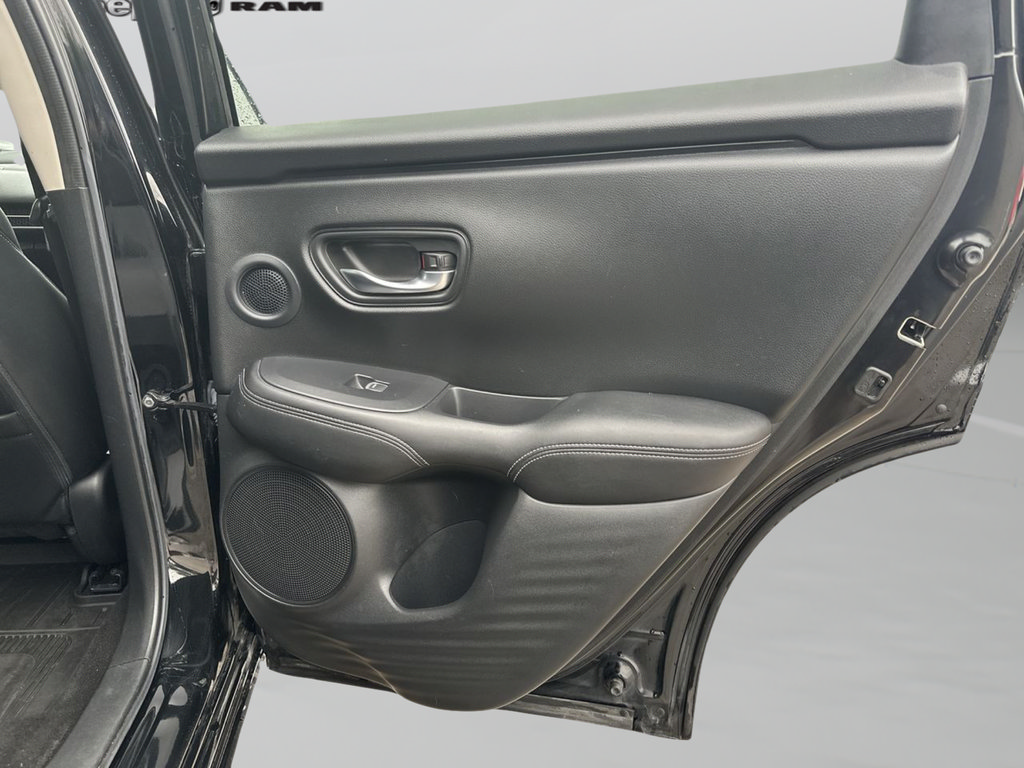 Used 2024 Honda HR-V EX-L image 35