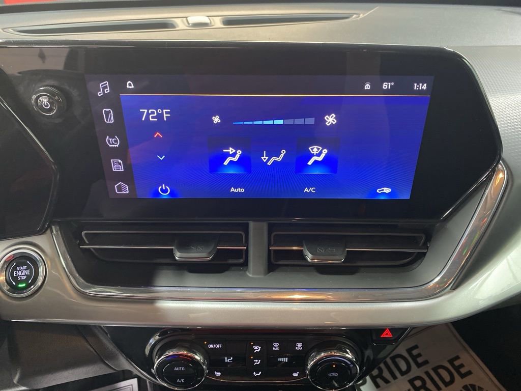 Certified 2025 Chevrolet Trax LT w/ LT Convenience Package image 25