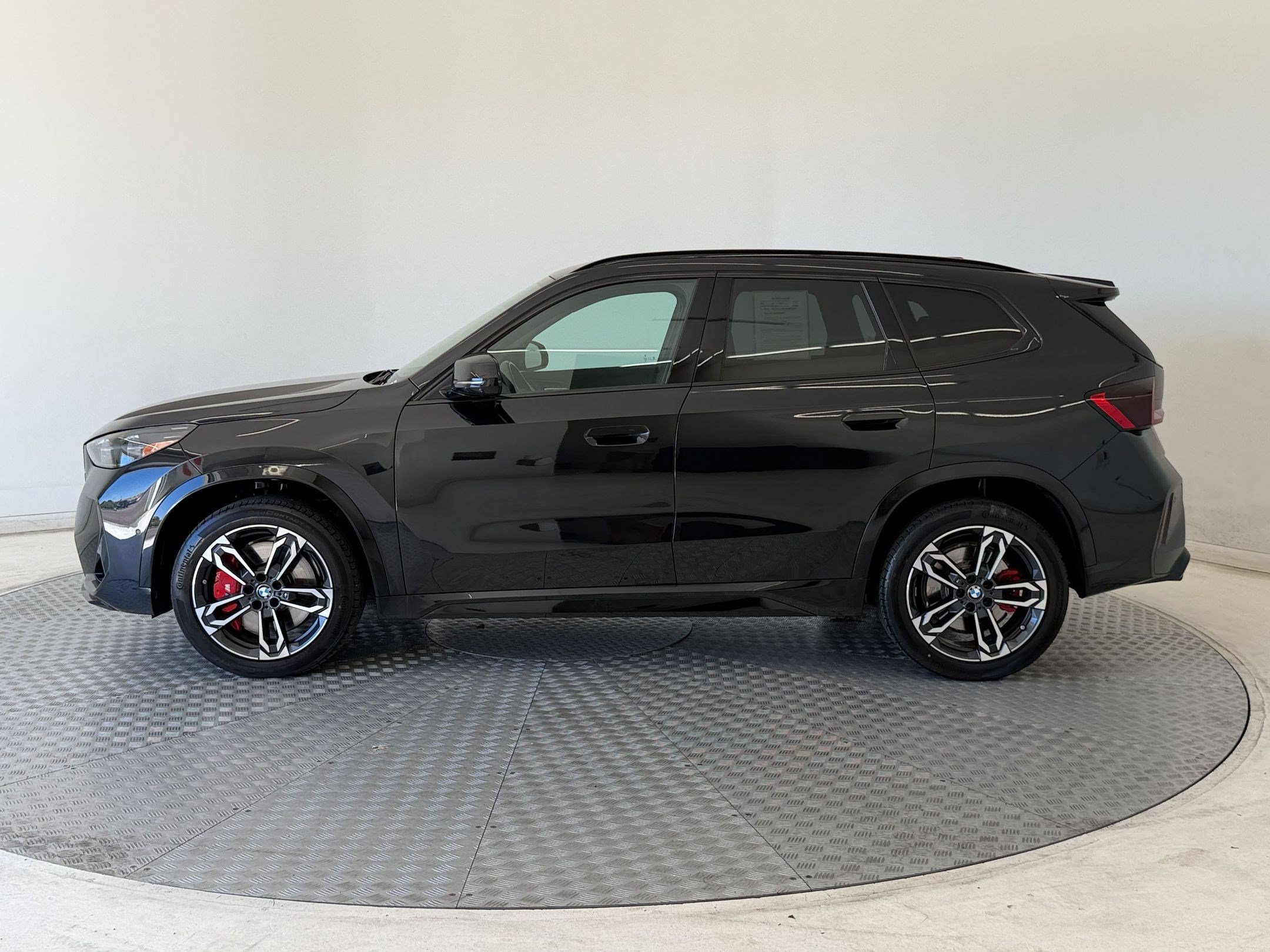 Certified 2025 BMW X1 M35i w/ Premium Package AWD/4WD image 2