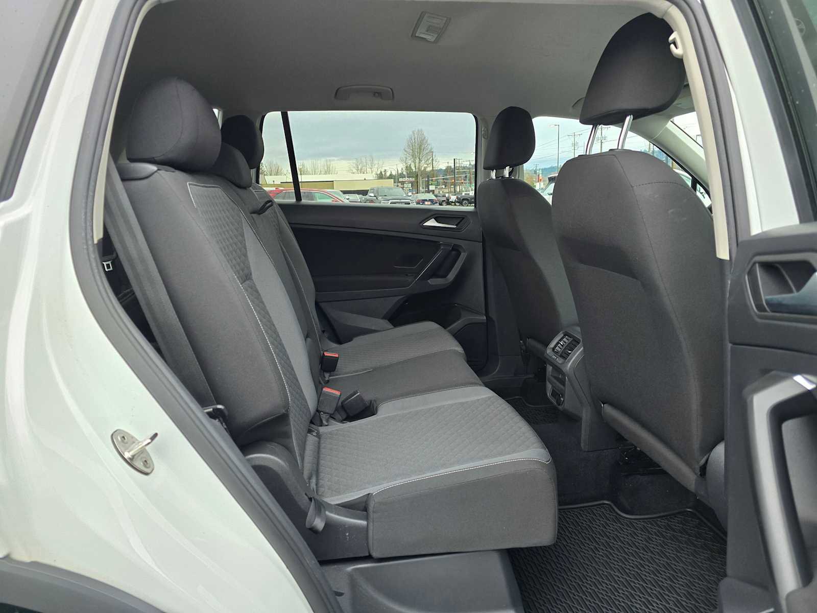 Used 2021 Volkswagen Tiguan S image 12