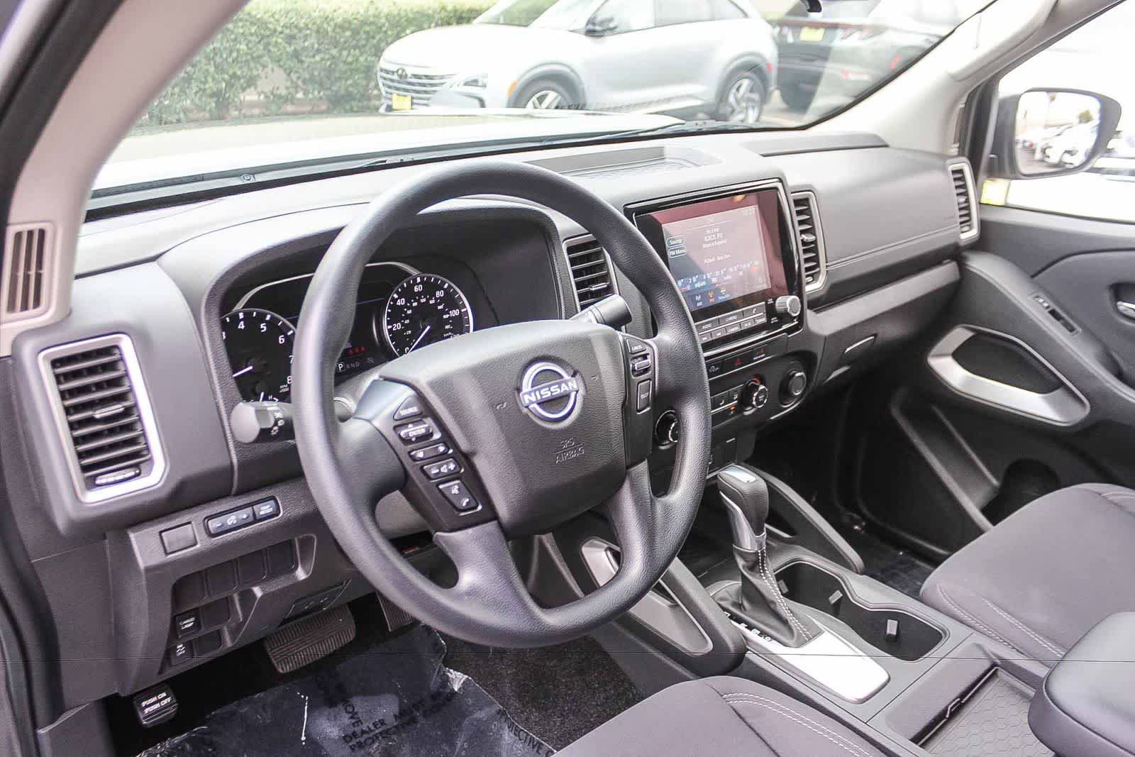 Used 2024 Nissan Frontier SV RWD image 22
