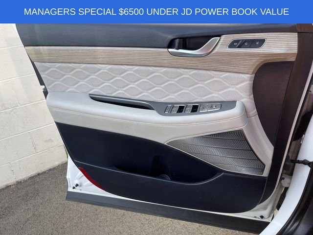 Used 2022 Hyundai Palisade Calligraphy w/ Winter Package image 18