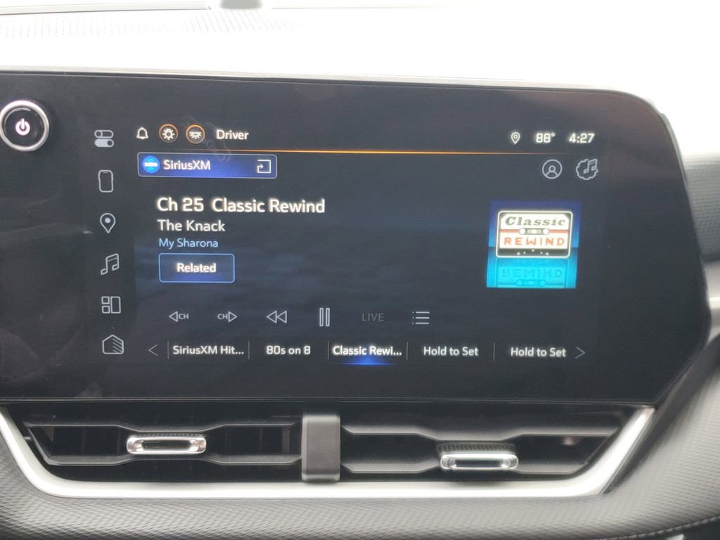 Used 2026 Chevrolet Equinox LT FWD image 22