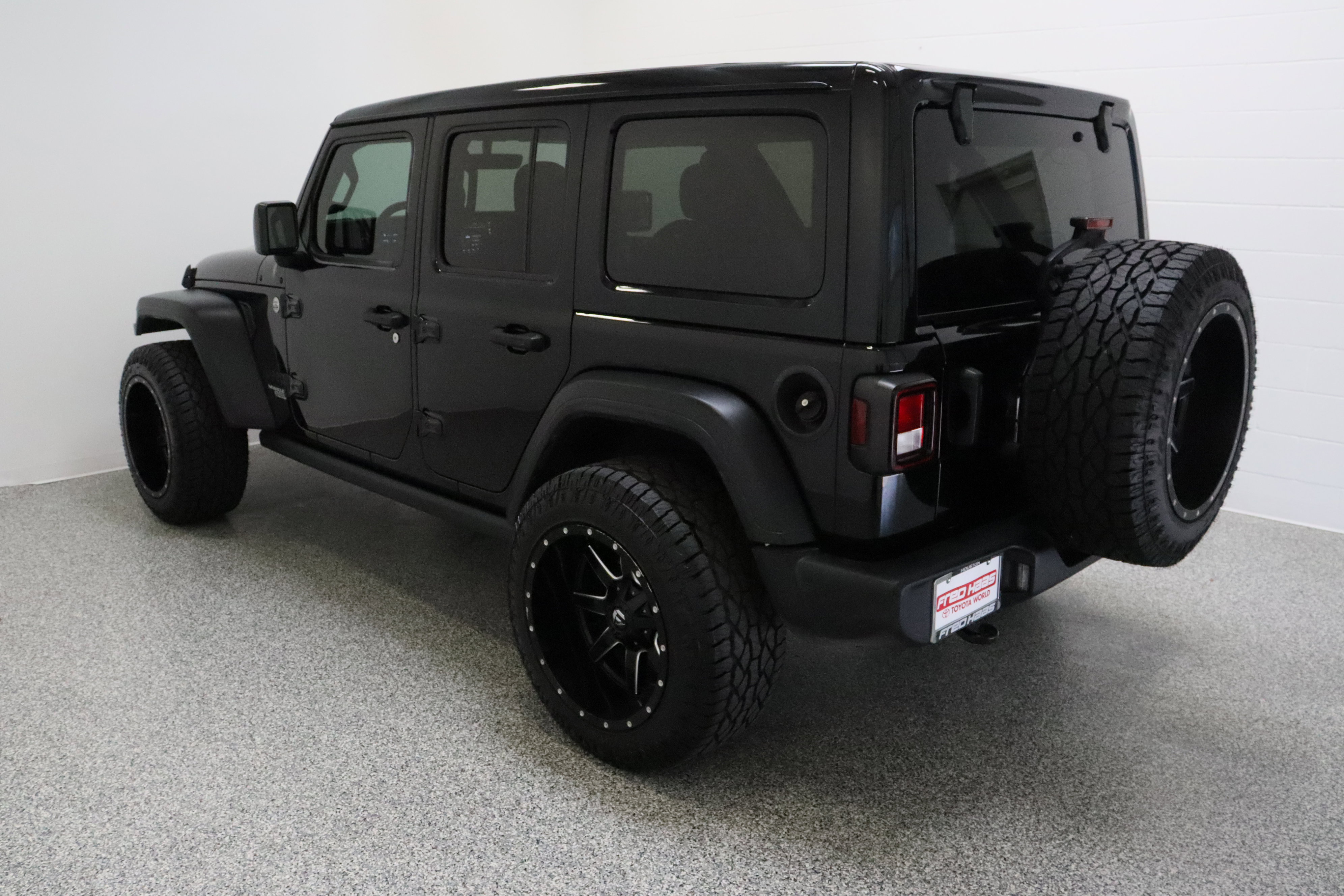 Used 2021 Jeep Wrangler Unlimited Sport w/ Sun And Sound Package AWD/4WD image 9