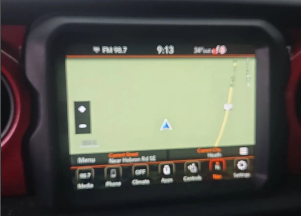 Used 2021 Jeep Gladiator Sport image 47