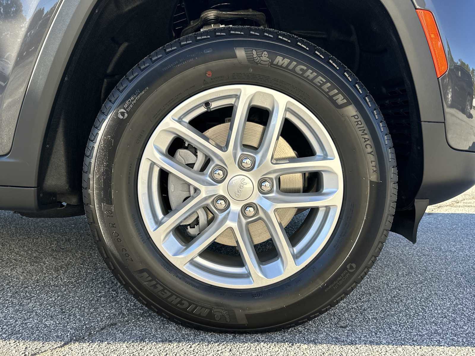 New 2025 Jeep Grand Cherokee Laredo X w/ Trailer Tow Package image 12
