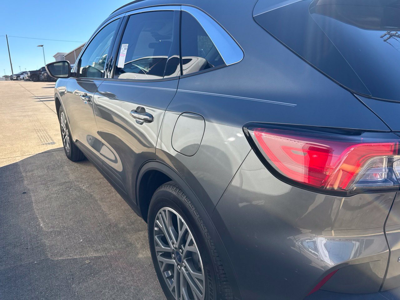Used 2022 Ford Escape SEL FWD image 6