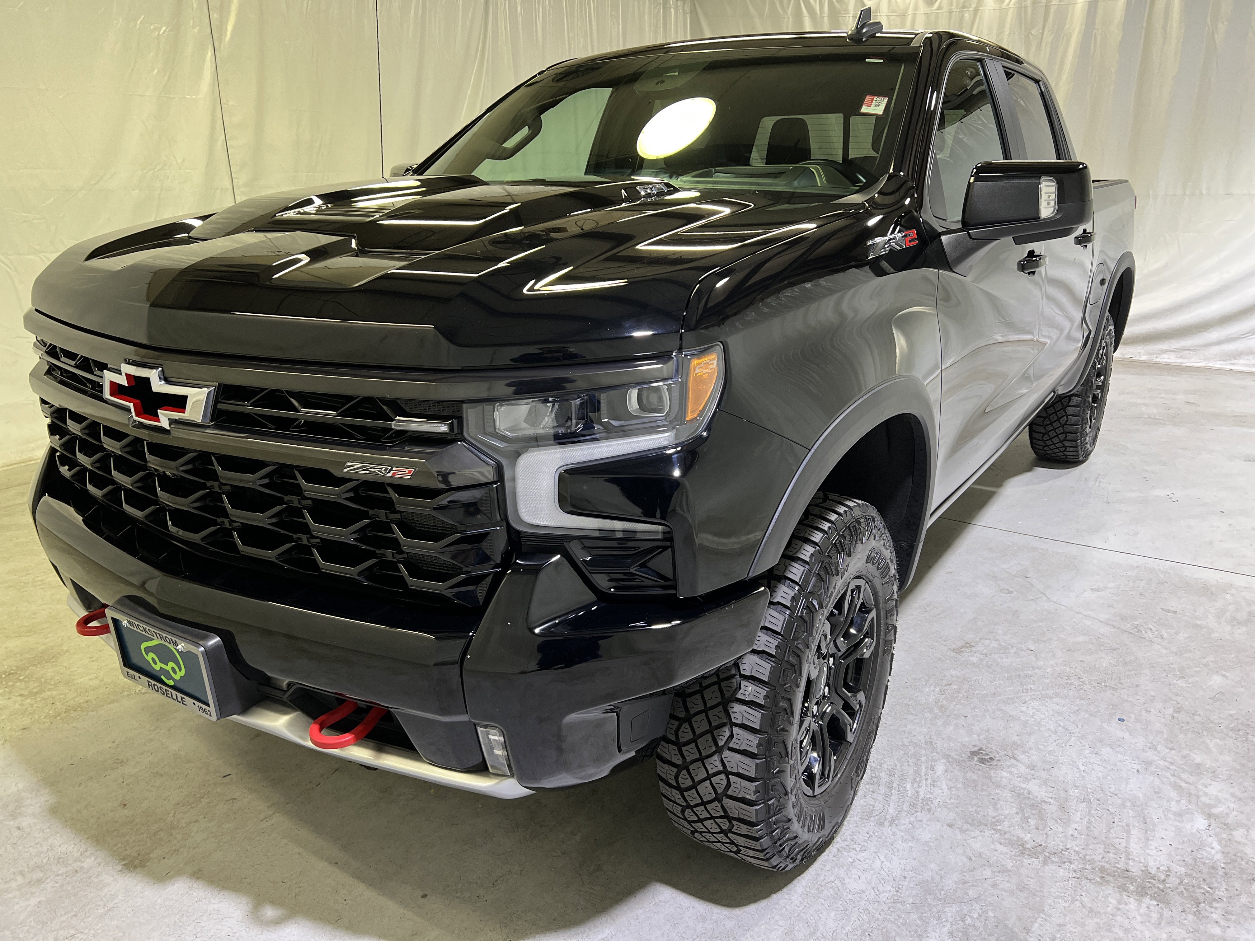 Used 2023 Chevrolet Silverado 1500 ZR2 w/ Technology Package AWD/4WD image 6