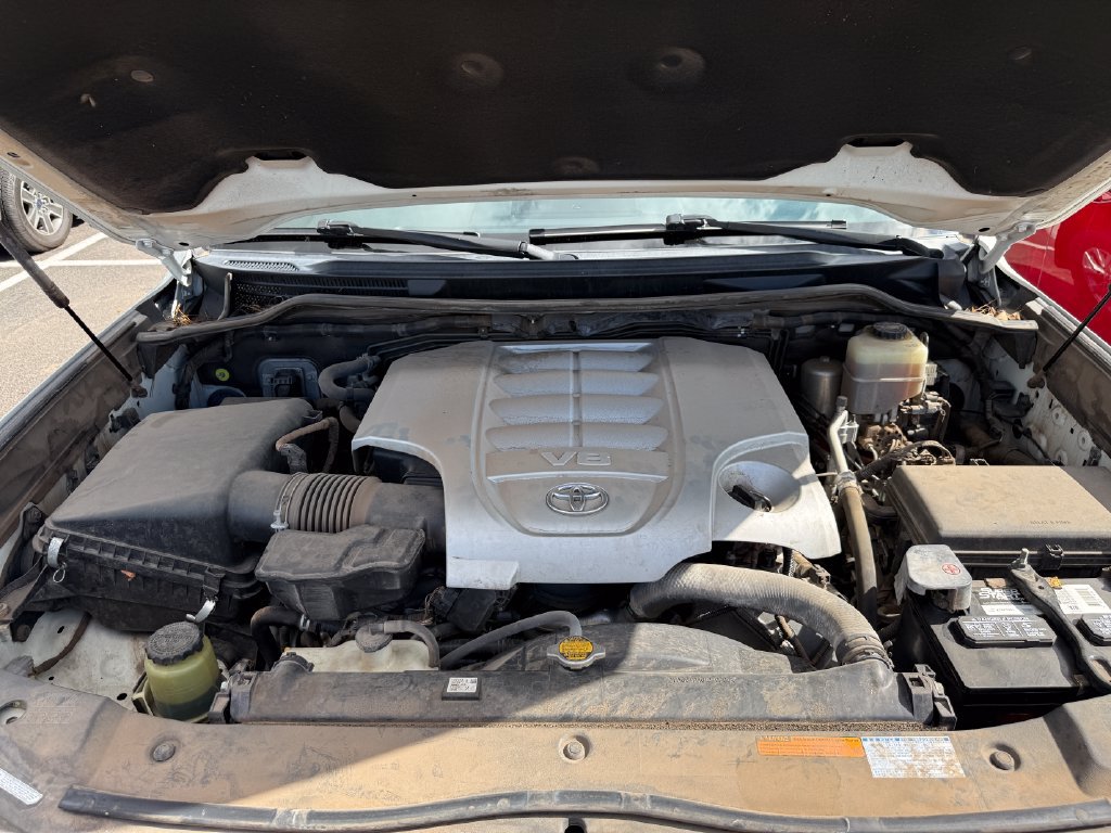 Used 2016 Toyota Land Cruiser AWD/4WD image 14