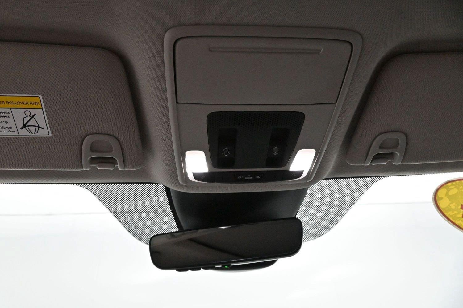 Used 2024 Honda Pilot Touring image 27