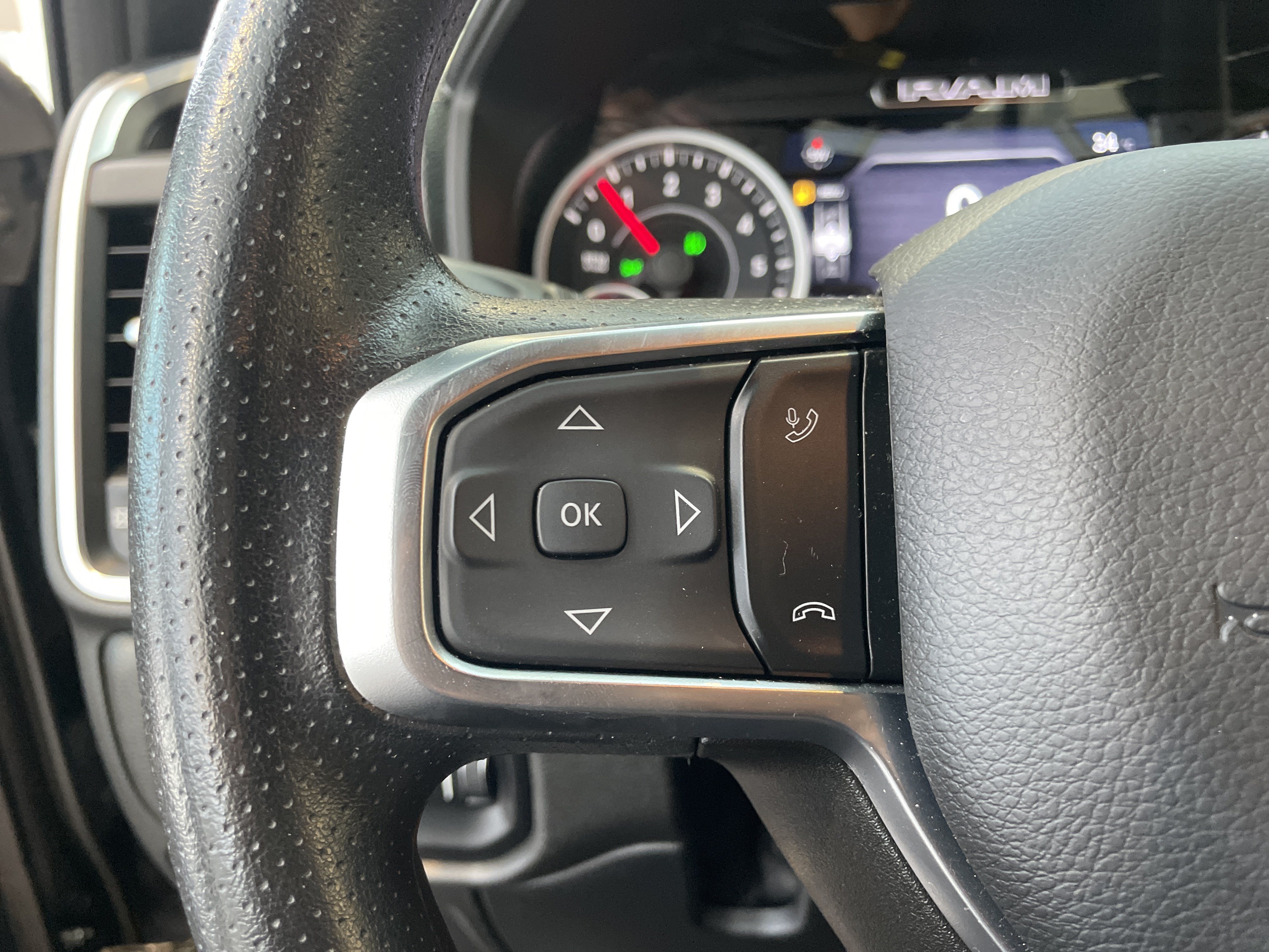 Used 2026 RAM 1500 Express AWD/4WD image 19