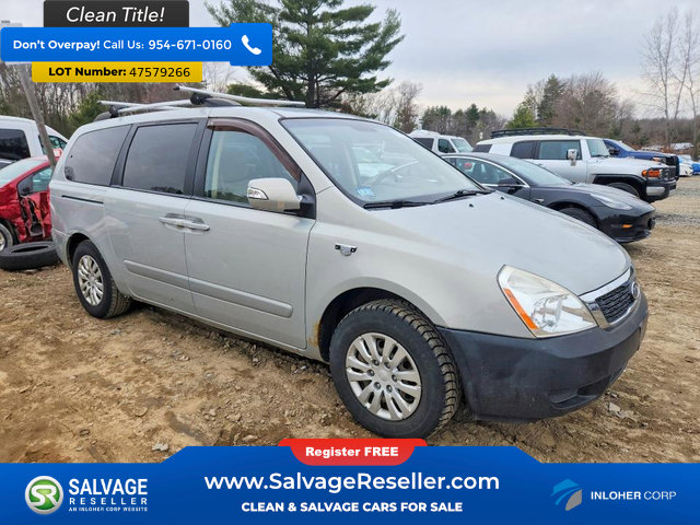 Used 2012 Kia Sedona LX image 5